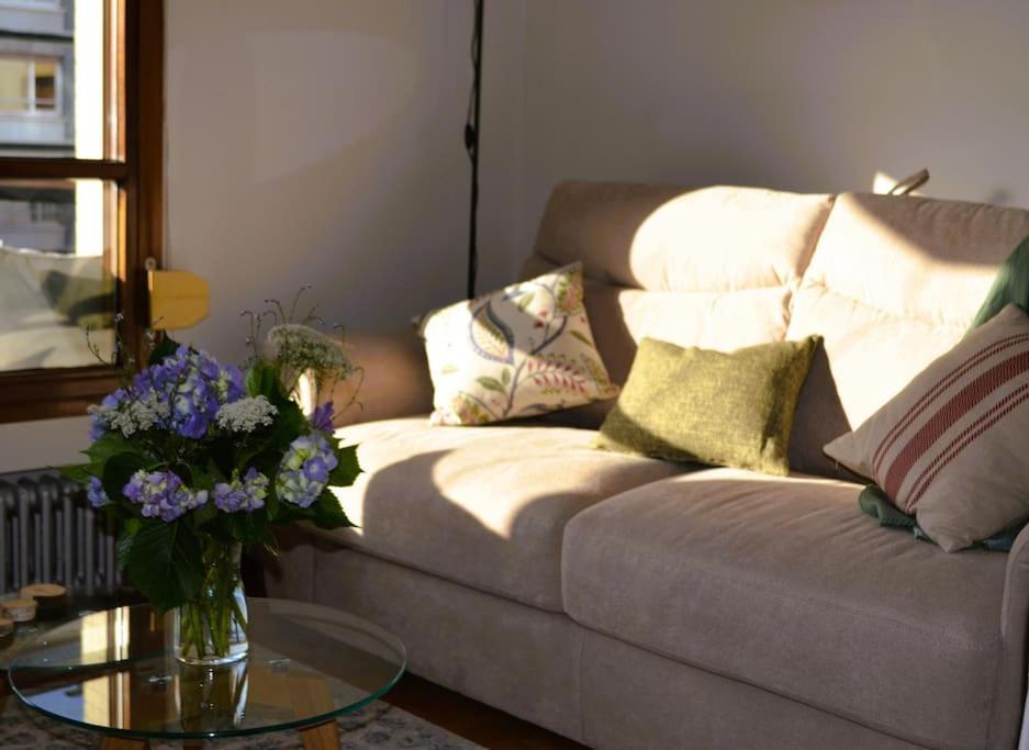 Explora Oviedo A Pie Apartment Luaran gambar